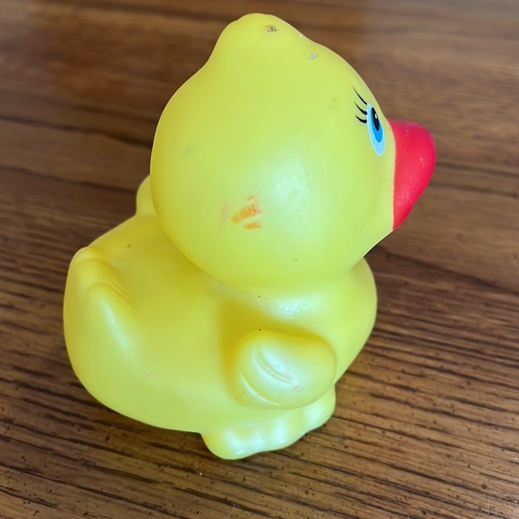 Rubber Duckie, good condition - Picture 2 of 2